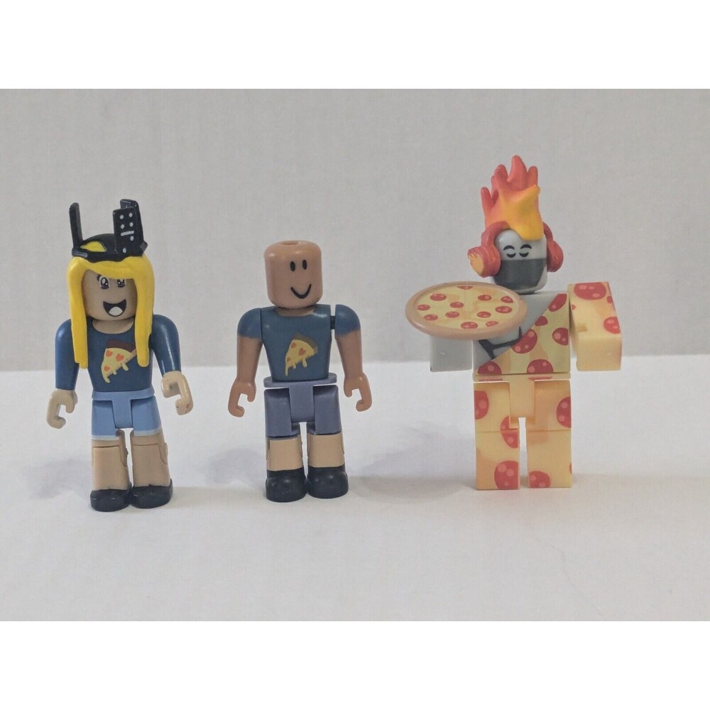 Roblox 3" Action Figure, Celebrity Series 2 Ninja Assassin: Pizza Pack